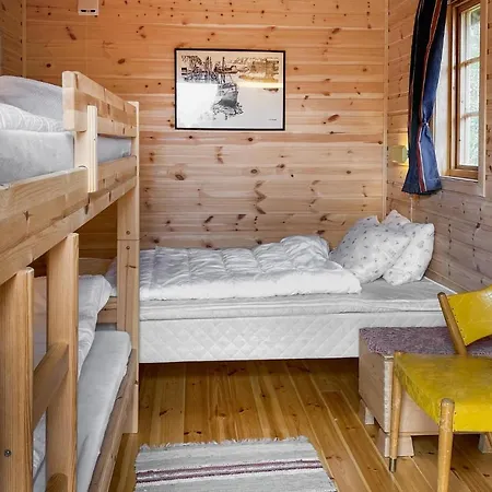 Сasa de vacaciones Beautiful In Tustna With Wifi Tustna