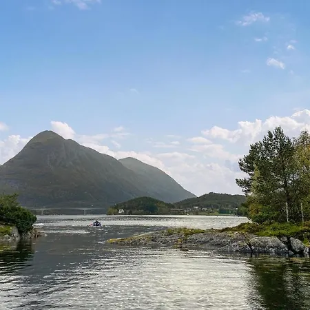 Beautiful In Tustna With Wifi * Gullstein