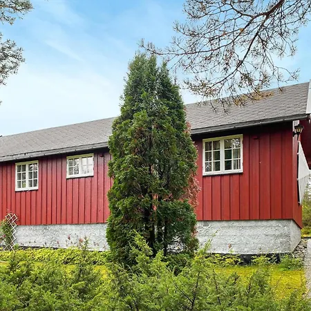 Casa de Férias Beautiful In Tustna With Wifi Gullstein