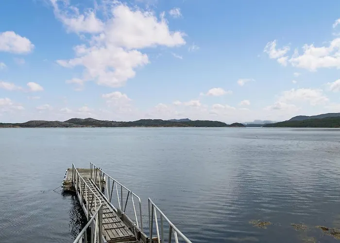 Beautiful In Tustna With Wifi Gullstein